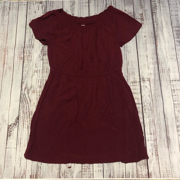 Old Navy Dresses & Skirts - Old Navy Ruffled Dress